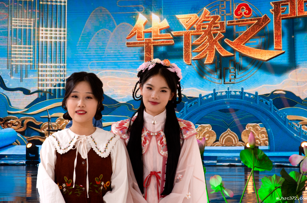 文修学生参加“华豫之门”